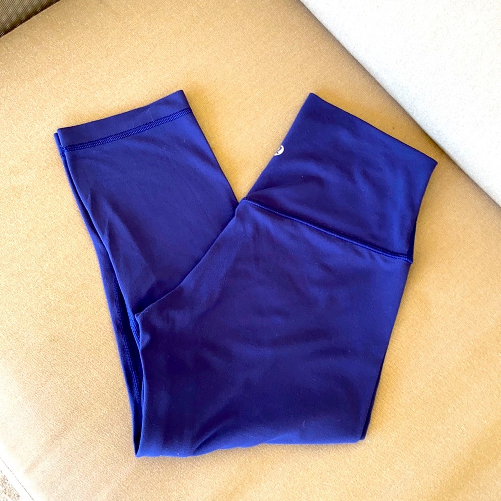 Lululemon Cropped Yoga Pants